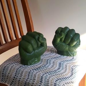 Hulk fists